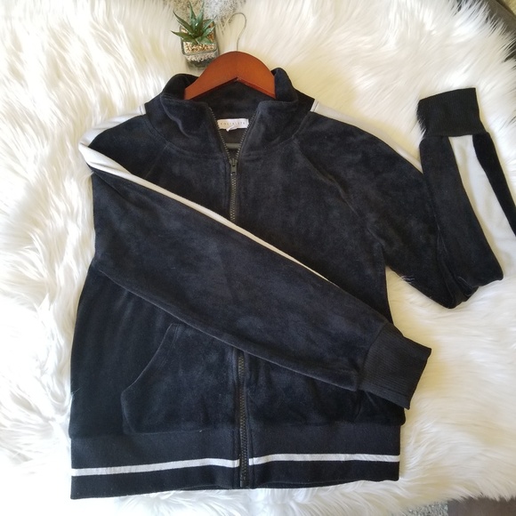 Last Chance SOCIALITE Black Velvet Bomber Jacket - Picture 4 of 8